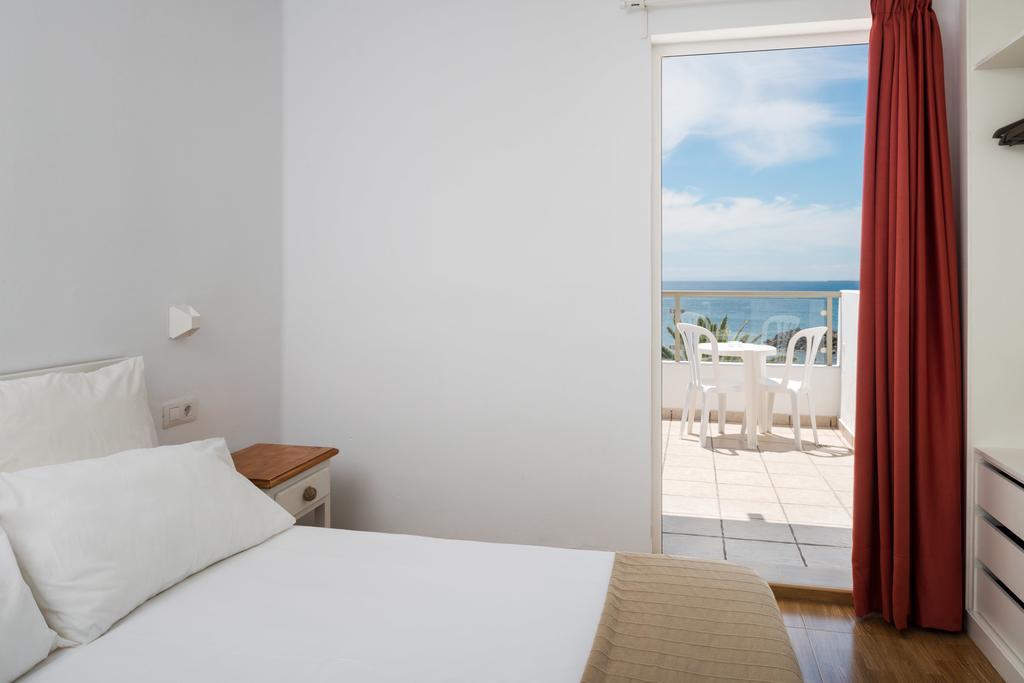 Neptuno Suites - Adults Only Costa Teguise Room photo